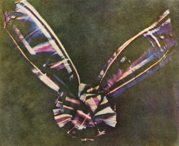 Prima foto a colori della storia