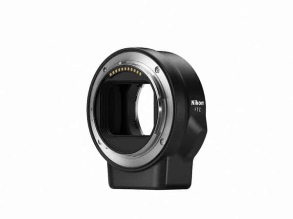 L'adattatore di montaggio Nikon FTZ consente la piena compatibilità con oltre 90 obiettivi e funzionalità con circa 360 obiettivi NIKKOR F esistenti.