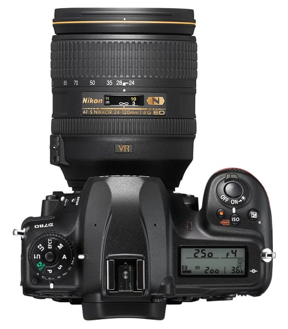 Nikon D780